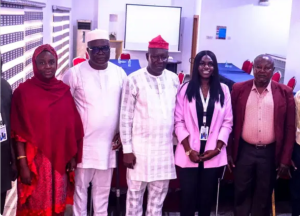 increase whatsapp icon size.jpeg